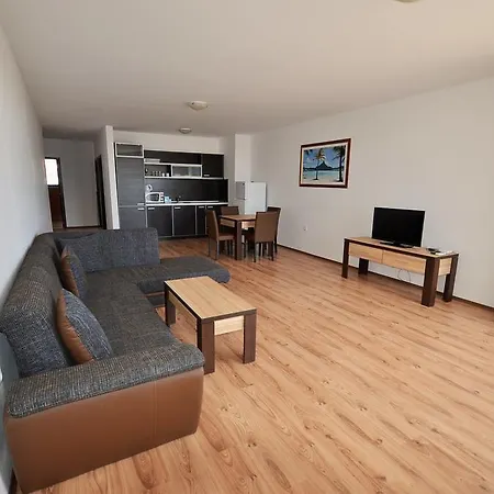 아파트호텔 Millennium Complex 4*