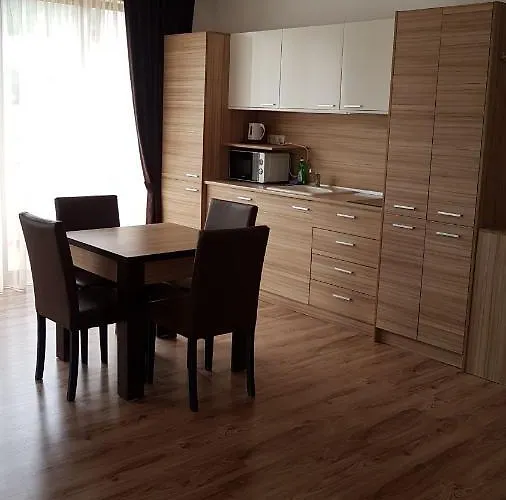 Ξενοδοχείο με διαμερίσματα Millennium Complex